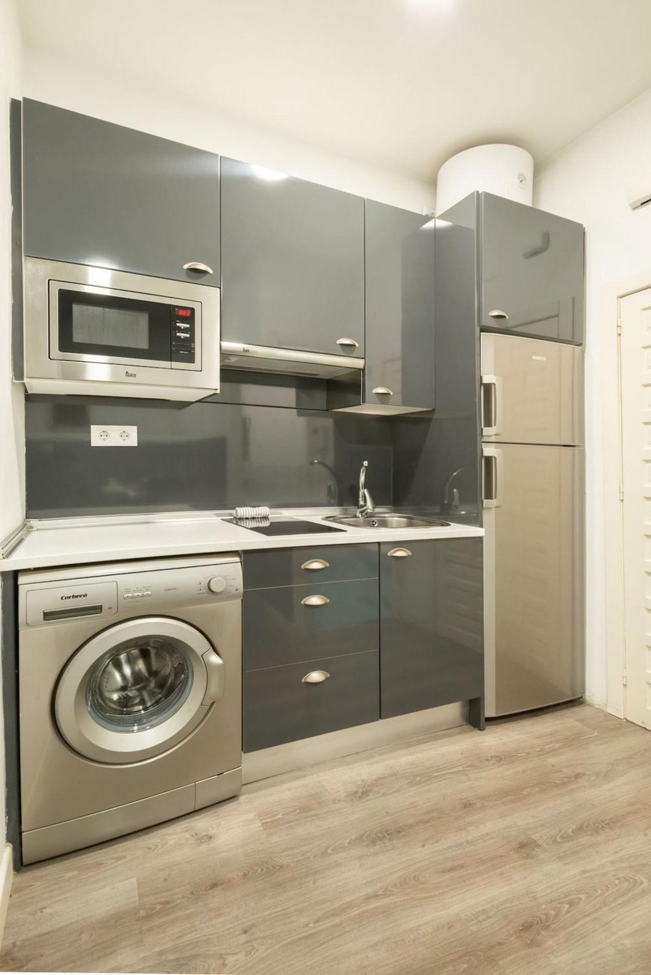 Apartamentos Day Madrid Plaza De Espana Centro Gran Via Sol Malasana Eksteriør bilde