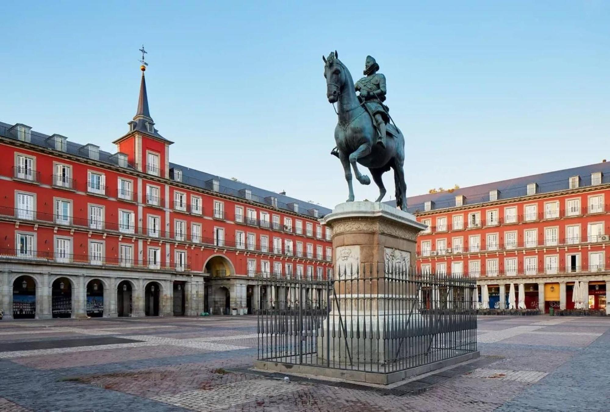 Apartamentos Day Madrid Plaza De Espana Centro Gran Via Sol Malasana Eksteriør bilde