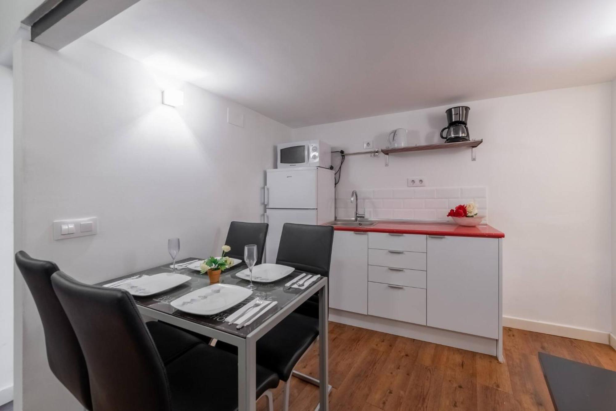 Apartamentos Day Madrid Plaza De Espana Centro Gran Via Sol Malasana Eksteriør bilde